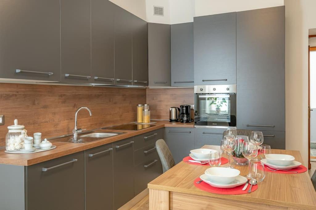 La Serena Large Apartment With Wifi, A/C, Private Parking Acquaseria エクステリア 写真